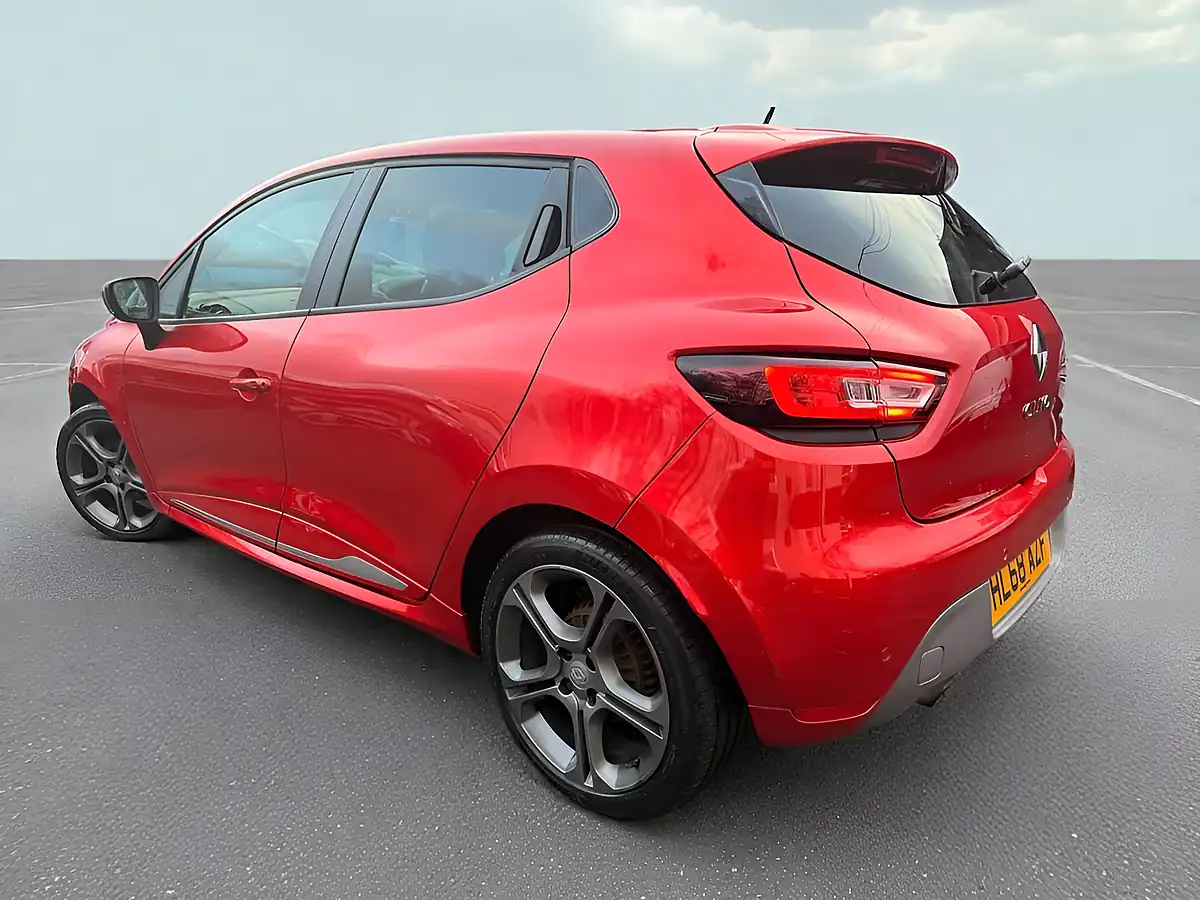 Used 2019 Renault Clio GT Line Red - Interior and Exterior details 4