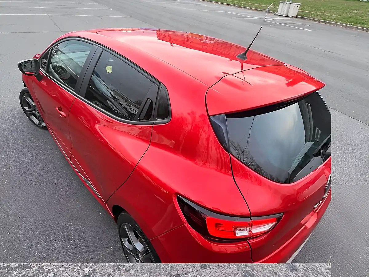 Used 2019 Renault Clio GT Line Red - Interior and Exterior details 7