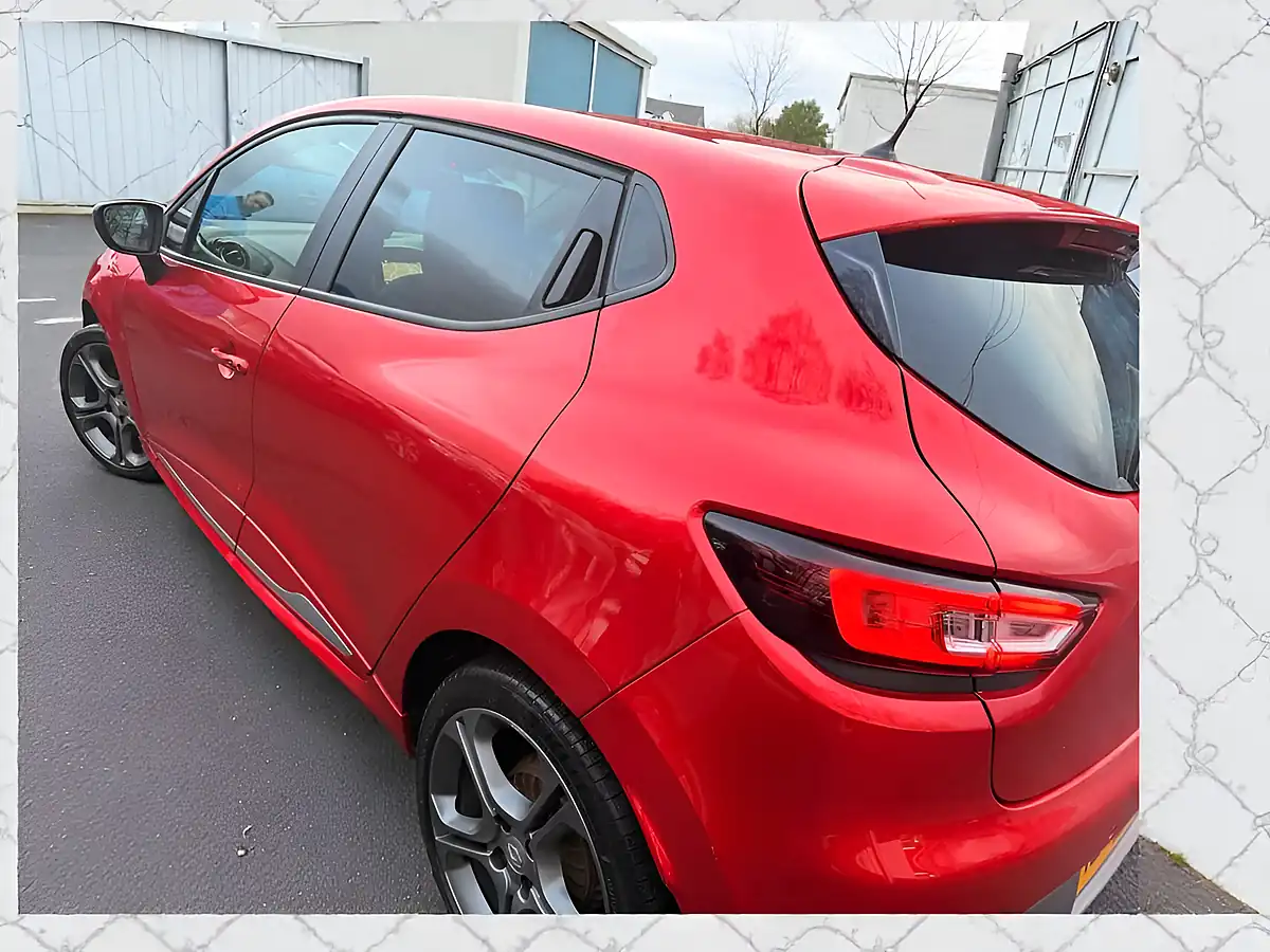 Used 2019 Renault Clio GT Line Red - Interior and Exterior details 8