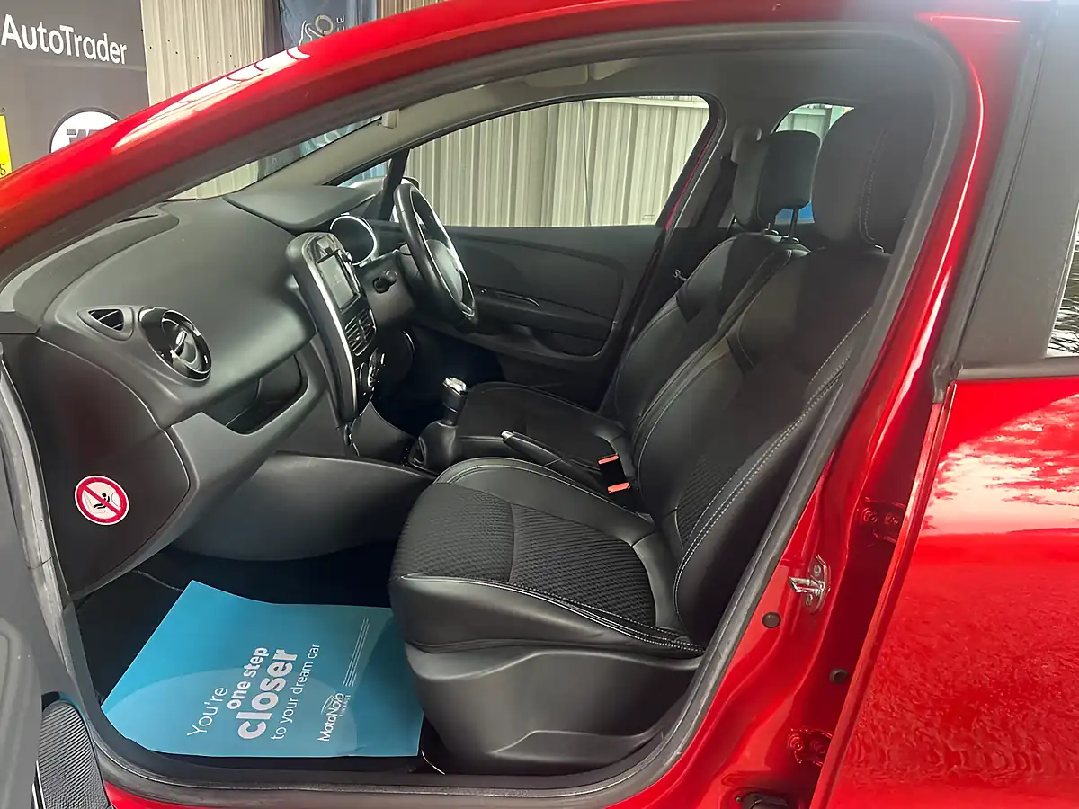 Used 2019 Renault Clio GT Line Red - Interior and Exterior details 11