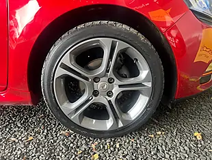Used 2019 Renault Clio GT Line Red - Interior and Exterior details 16
