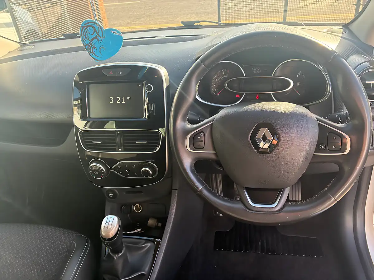Used 2019 Renault Clio GT Line Silver - Interior and Exterior details 13