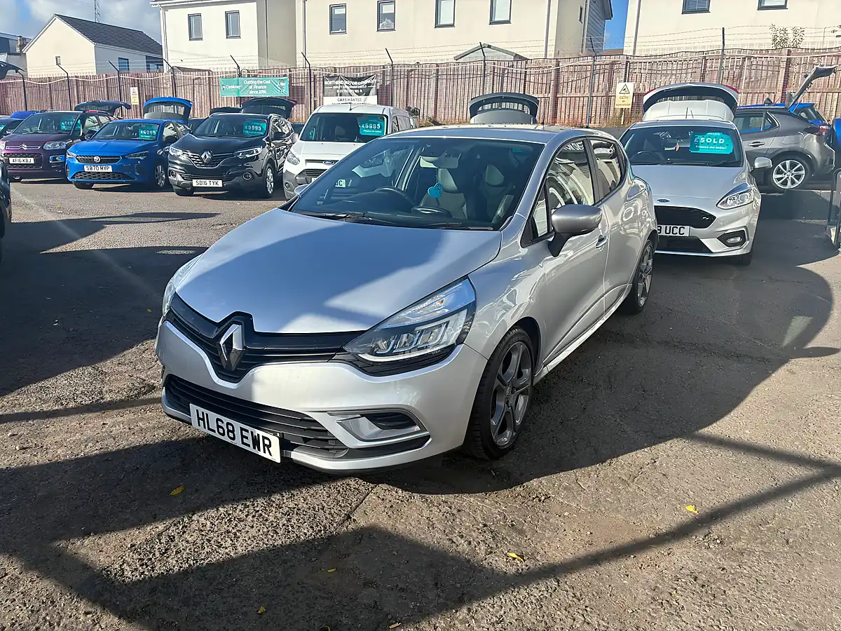 Used 2019 Renault Clio GT Line Silver - Interior and Exterior details 7