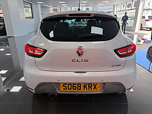 Used 2019 Renault Clio GT Line White - Interior and Exterior details 11