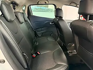 Used 2019 Renault Clio GT Line White - Interior and Exterior details 5