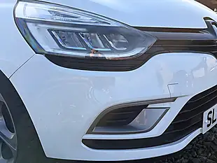 Used 2019 Renault Clio GT Line White - Interior and Exterior details 9