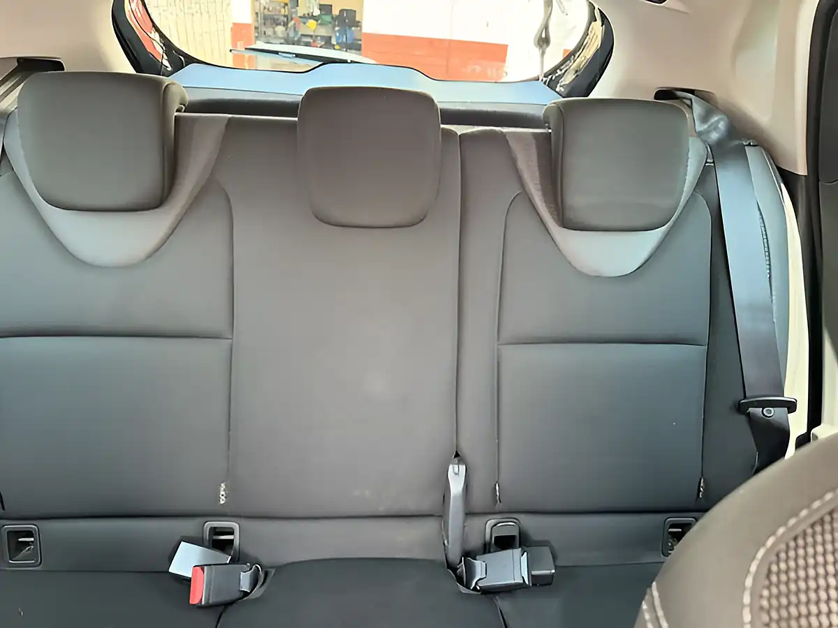Used 2019 Renault Clio Iconic Black - Interior and Exterior details 12