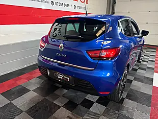Used 2019 Renault Clio Iconic Blue - Interior and Exterior details 10