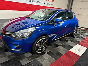 Used 2019 Renault Clio Iconic Blue - Interior and Exterior details 2