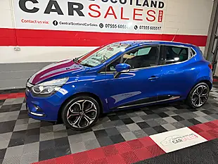 Used 2019 Renault Clio Iconic Blue - Interior and Exterior details 7
