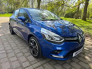 Used 2019 Renault Clio Iconic Blue - Interior and Exterior details 11