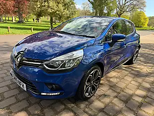 Used 2019 Renault Clio Iconic Blue - Interior and Exterior details 6