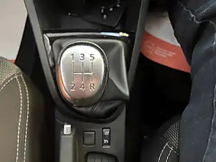 Used 2019 Renault Clio Iconic Diamond Black - Interior and Exterior details 16