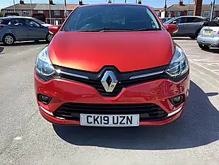 Used 2019 Renault Clio Iconic Flame Red - Interior and Exterior details 14