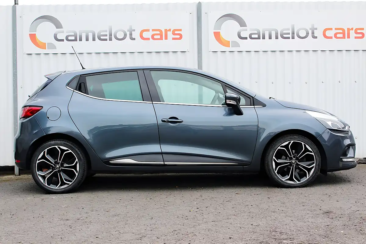 Used 2019 Renault Clio Iconic Grey - Interior and Exterior details 5