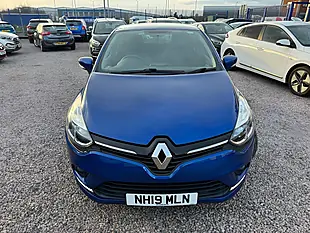 Used 2019 Renault Clio Iconic Iron Blue - Interior and Exterior details 12
