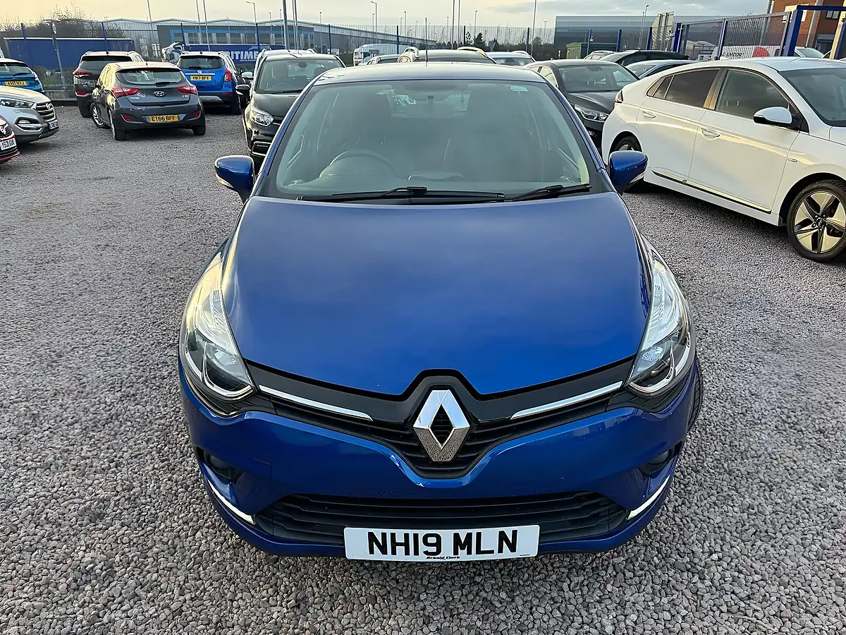 Used 2019 Renault Clio Iconic Iron Blue - Interior and Exterior details 12