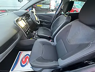 Used 2019 Renault Clio Iconic Iron Blue - Interior and Exterior details 14