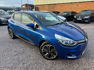 Used 2019 Renault Clio Iconic Iron Blue - Interior and Exterior details 5