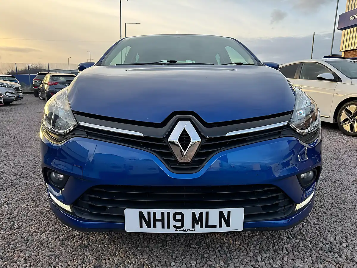 Used 2019 Renault Clio Iconic Iron Blue - Interior and Exterior details 9