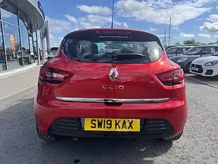 Used 2019 Renault Clio Iconic Red - Interior and Exterior details 6