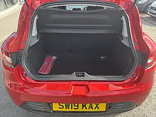 Used 2019 Renault Clio Iconic Red - Interior and Exterior details 7