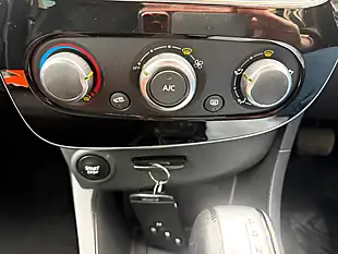 Used 2019 Renault Clio Iconic Red - Interior and Exterior details 11