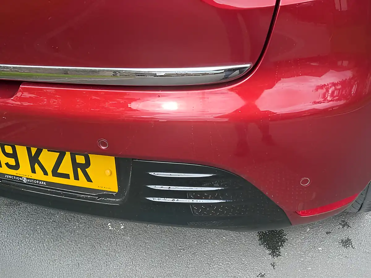 Used 2019 Renault Clio Iconic Red - Interior and Exterior details 18