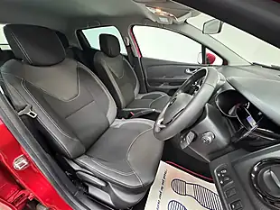 Used 2019 Renault Clio Iconic Red - Interior and Exterior details 11