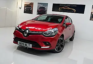 Used 2019 Renault Clio Iconic Red - Interior and Exterior details 19