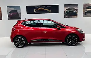 Used 2019 Renault Clio Iconic Red - Interior and Exterior details 2