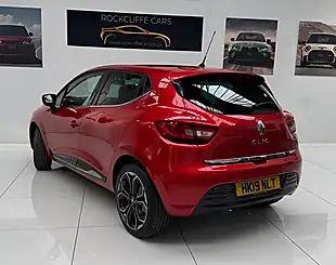 Used 2019 Renault Clio Iconic Red - Interior and Exterior details 4