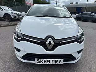 Used 2019 Renault Clio Iconic White - Interior and Exterior details 10