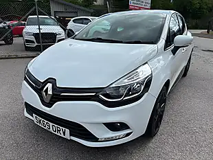 Used 2019 Renault Clio Iconic White - Interior and Exterior details 11