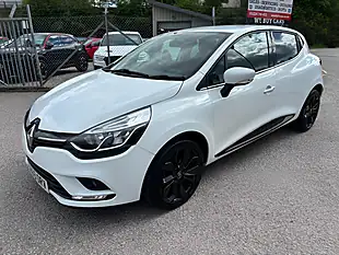 Used 2019 Renault Clio Iconic White - Interior and Exterior details 12