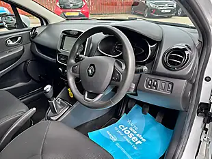 Used 2019 Renault Clio Iconic White - Interior and Exterior details 2
