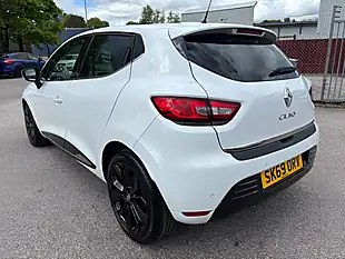 Used 2019 Renault Clio Iconic White - Interior and Exterior details 8
