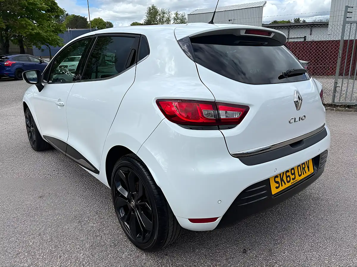 Used 2019 Renault Clio Iconic White - Interior and Exterior details 8