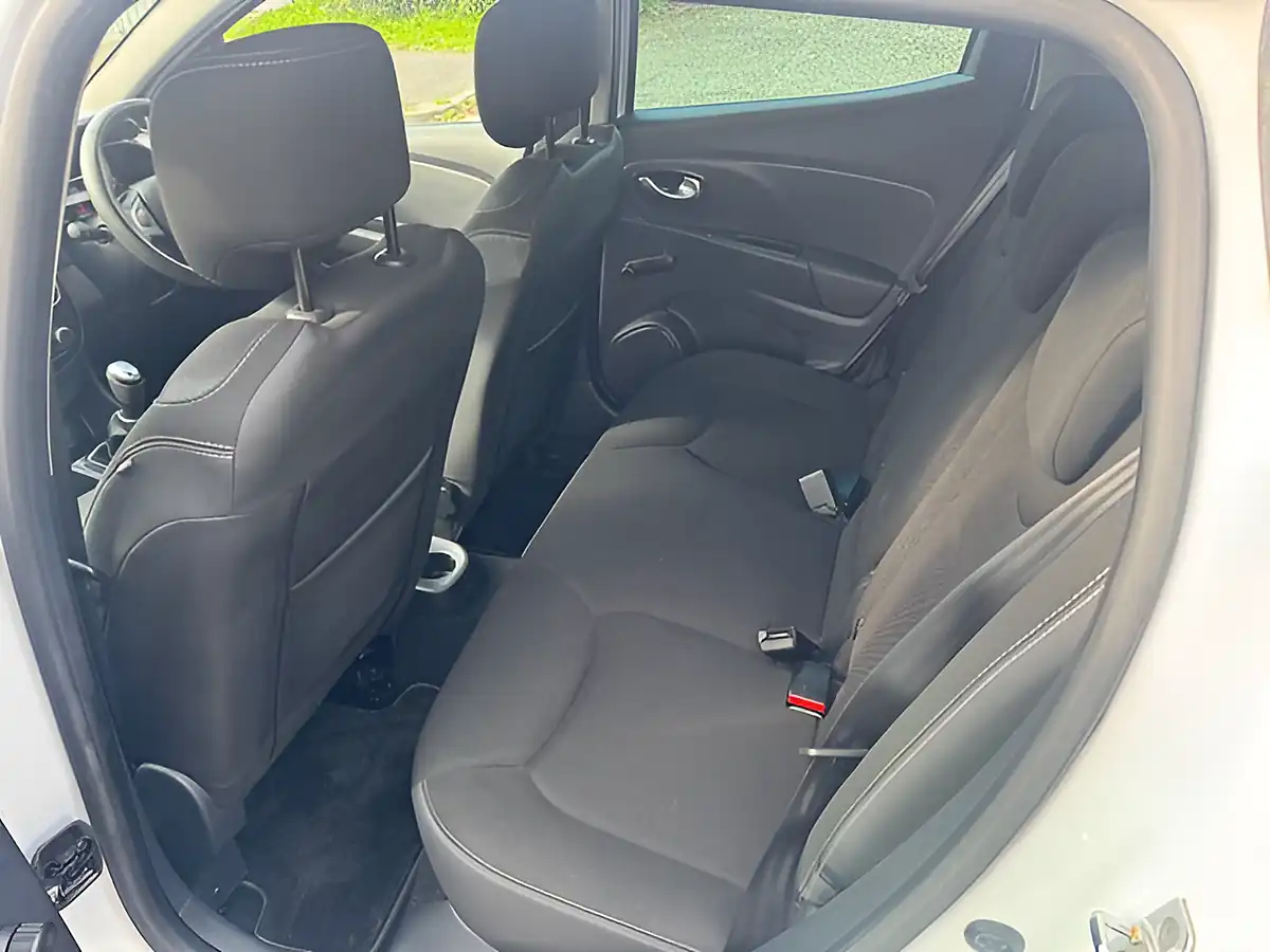 Used 2019 Renault Clio Iconic White - Interior and Exterior details 12