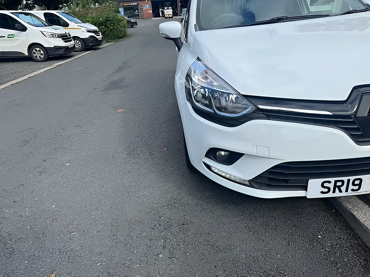 Used 2019 Renault Clio Iconic White - Interior and Exterior details 6