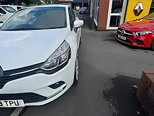 Used 2019 Renault Clio Iconic White - Interior and Exterior details 7