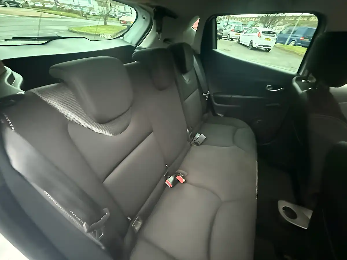 Used 2019 Renault Clio Iconic White - Interior and Exterior details 13