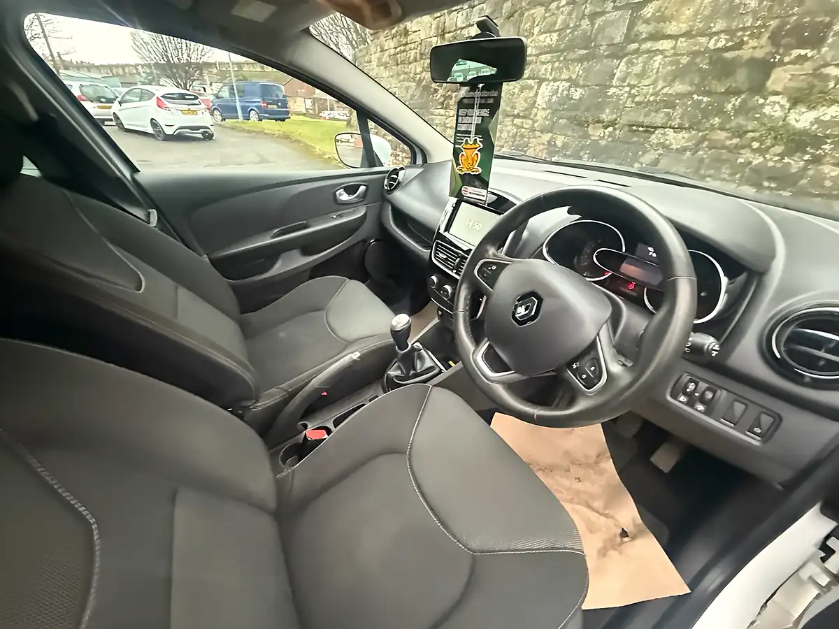 Used 2019 Renault Clio Iconic White - Interior and Exterior details 19