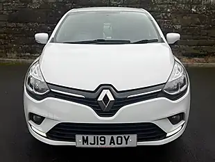 Used 2019 Renault Clio Iconic White - Interior and Exterior details 2