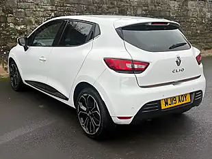 Used 2019 Renault Clio Iconic White - Interior and Exterior details 8