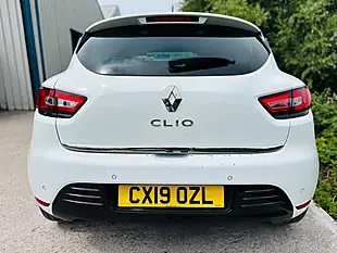 Used 2019 Renault Clio Iconic White - Interior and Exterior details 11