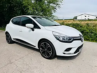 Used 2019 Renault Clio Iconic White - Interior and Exterior details 8