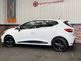 Used 2019 Renault Clio Iconic White - Interior and Exterior details 10