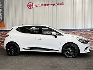 Used 2019 Renault Clio Iconic White - Interior and Exterior details 12