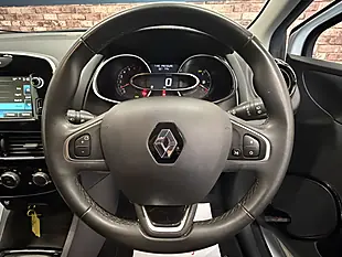 Used 2019 Renault Clio Iconic White - Interior and Exterior details 15